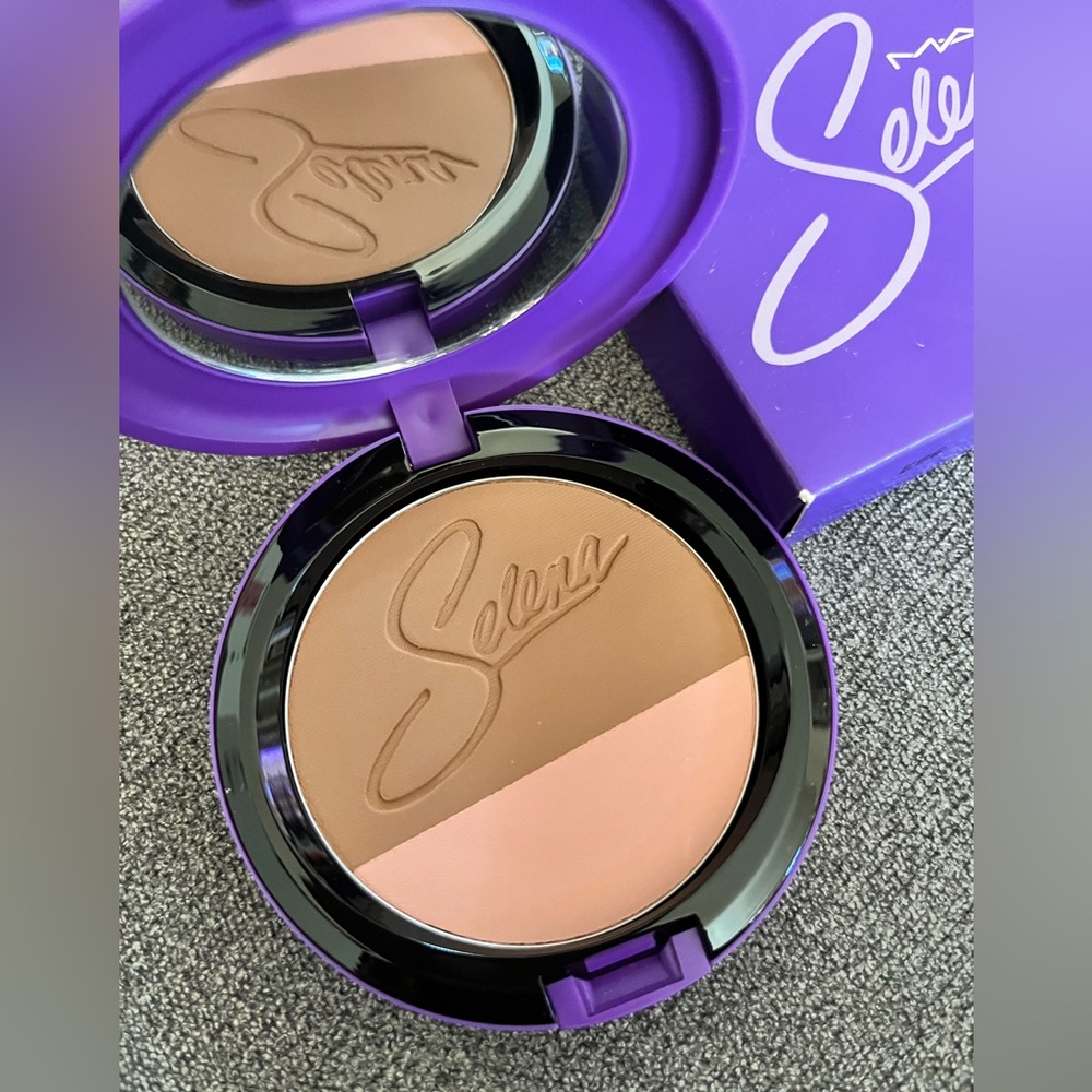 MAC Limited Edition Selena blush